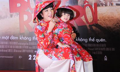 Thúy Nga và con gái gây ‘náo loạn’ thảm đỏ sau scandal hôn nhân