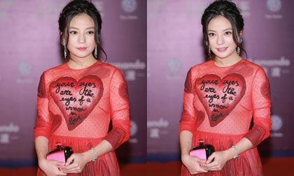 Triệu Vy nổi bật với váy hình trái tim lớn trước ngực