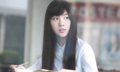 Ngẩn ngơ trước vẻ đẹp thuần khiết của 'Nữ sinh áo trắng' Trung Quốc