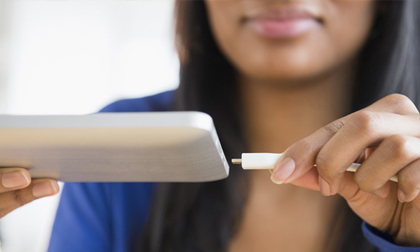 Phát minh thú vị: Sạc điện thoại không dây bắt sóng Wi-Fi