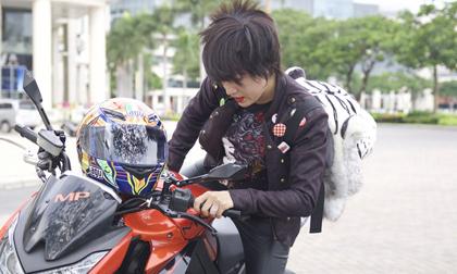 Tinna Tình khoe mô tô 500 triệu vừa 'tậu'
