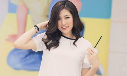 Á hậu Dương Tú Anh 'đốn tim' fan với vẻ đẹp như nữ sinh