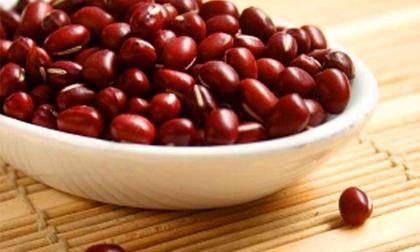 Làm đẹp với bột đậu đỏ cho làn da tươi trẻ ngày hè