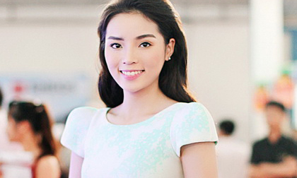 Hoa hậu Kỳ Duyên cuốn hút với style nhẹ nhàng 