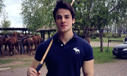 Chàng bác sĩ đẹp trai khiến cư dân mạng phát sốt