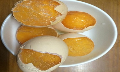 Không thể tin được, trứng gà cao su ở Hà Nội