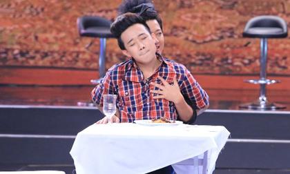 Trường Giang lợi dụng 'sờ soạng' Trấn Thành 