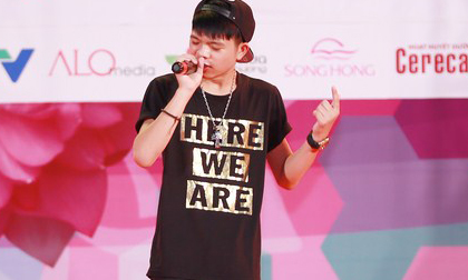 Quang Anh The Voice Kids ra Hà Nội hát trong 'Ngày hội gia đình'