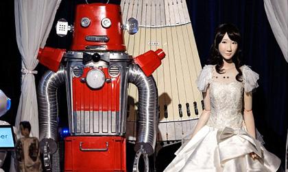 Đám cưới robot đầu tiên trên thế giới được tổ chức tại Nhật Bản