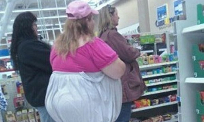 Những hình ảnh hài hước 'khó đỡ' của khách hàng tại siêu thị