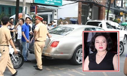 Xế sang hơn 20 tỷ gặp tai nạn không phải của mẹ chồng Hà Hồ