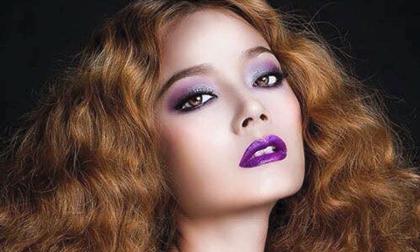 Hoàng Oanh 'đẹp lạ' với mái tóc vàng bồng bềnh