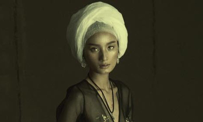 Lê Thúy đẹp mê hoặc trong bộ ảnh mới