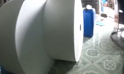 Bàng hoàng với quy trình sản xuất khăn giấy ướt bẩn