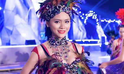 Top Hoa hậu dân tộc Việt Nam gây sốt tại Mẫu và Tài năng Việt 