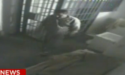 Khoảnh khắc trùm ma túy nguy hiểm nhất thế giới vượt ngục