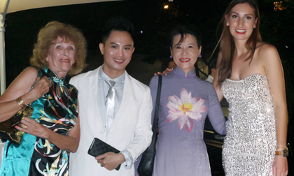 Ngô Nhật Huy “hội ngộ” người phụ nữ Việt nổi tiếng thế giới