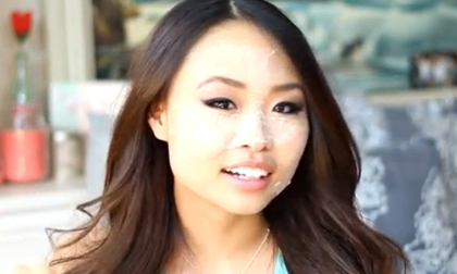 Trứng gà trị sạch mụn đầu đen