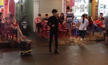 Hot Boy Kẹo Kéo Bùi Vĩnh Phúc hát tri ân khán giả