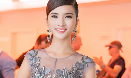 Kim Tuyến đẹp lộng lẫy trên thảm đỏ Tây Ban Nha