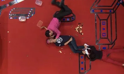 Bí mật đêm Chủ nhật tập 4: Phi hành gia