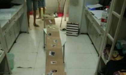 Cô gái viết thư tình dài 5m cho người yêu gây chú ý cộng đồng