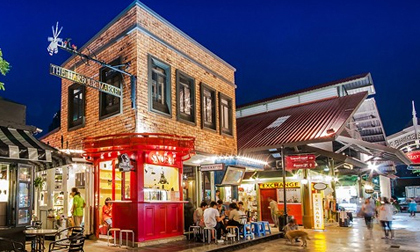 Điểm danh những khu chợ đêm nổi tiếng tại Bangkok