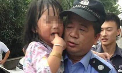 Bé gái suýt chết vì bị cha 'nhốt' trong ô tô Audi giữa trời nắng