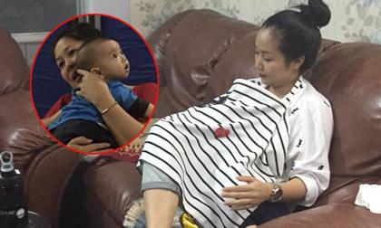 Con trai Ốc Thanh Vân theo mẹ đi tập kịch