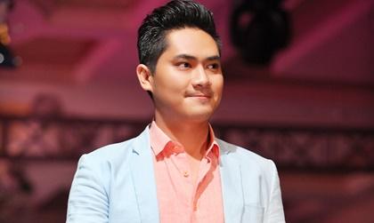 Minh Luân phong độ ngất trời ngày trở lại sàn catwalk