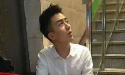 Cư dân mạng sôi sục truy tìm anh chàng dán màn hình điện thoại đẹp trai