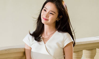 Kim Tae Hee đẹp như trong tranh trên phim trường 