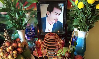  Gia đình làm lễ 100 ngày để tưởng nhớ Duy Nhân