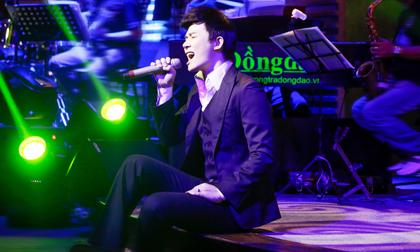 Nathan Lee tất bật chạy show sau tai nạn chấn thương cột sống