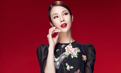 Diệp Lâm Anh đẹp kiêu kỳ với màu son đỏ 