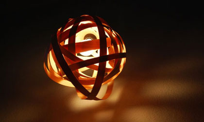 Trang trí đèn đẹp tuyệt vời với vật liệu gỗ