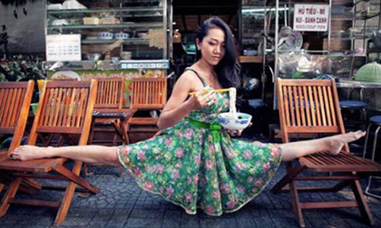 Tư thế chụp ảnh 'bá đạo' của chị em khiến cánh mày râu 'tròn mắt'