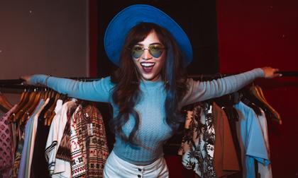 Thời trang đậm chất Kpop của hot girl mang 4 dòng máu