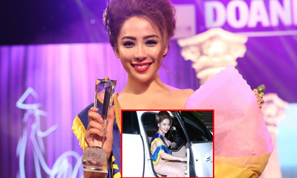 Hotgirl Linh Jollie khoe xế hộp khủng gây chú ý