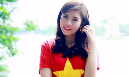 MC Dương Yến Nhung “say nắng” Hà Nội vào dịp đầu Thu