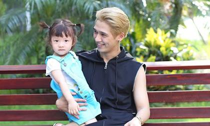 Tronie Ngô bí mật làm ông bố đơn thân