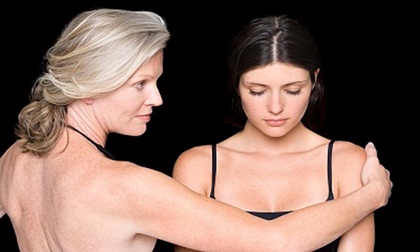 Chồng hay chê bai và so sánh tôi với mẹ chồng