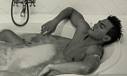 Lê Xuân Tiền khoe body hoàn hảo tuổi 19