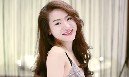 Hotgirl Hanna Trần sở hữu làn da trắng tuyết và vẻ đẹp thanh tú