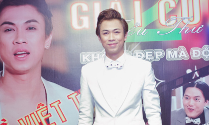 Hồ Việt Trung lần đầu lên tiếng về tin đồn bất hoà với Hồ Quang Hiếu