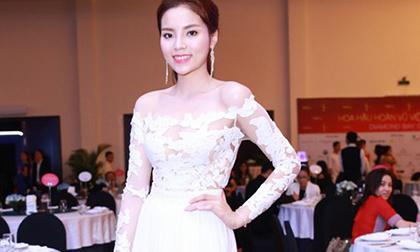 Hoa hậu Kỳ Duyên rạng rỡ giữa tin đồn ‘dao kéo'