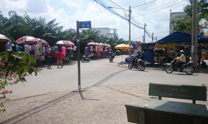 Bị vợ bỏ, chồng mua 4 lít xăng tự thiêu