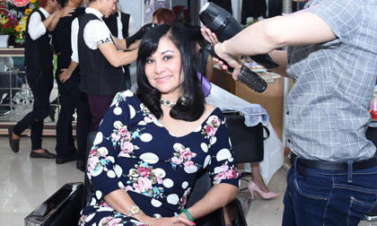 Trung tâm chăm sóc tóc Hollywood: Nơi tôn tạo mái tóc của bạn