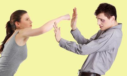  Bị phát hiện ngoại tình, vợ tôi đánh chồng đến nhập viện 