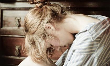 Đau đớn sau khi mở hộp quà chồng tặng trong ngày 20/10